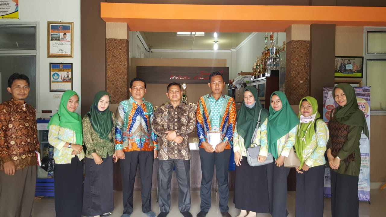 Kunjungan SMA Mu Kota Bumi ke SMP MuAD